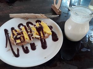 PB & J toast and PB smoothie at Karma Kafe in Koh Phangan
