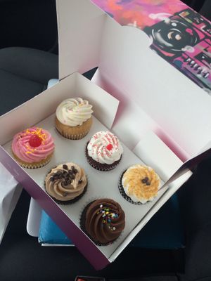 Cupcakes!!!! at The Boombox Bakeshop in London