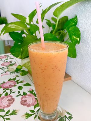 Mango Rambo smoothie at Juice Queen in Koh Samui