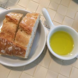 Bread & Olive at Lupin Restaurante Vegetariano in Porto