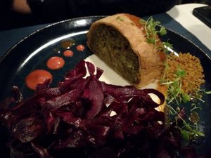folhado wellington, pure de couve flor e batata doce roxa  at Lupin Restaurante Vegetariano in Porto