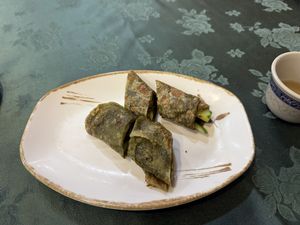 Juan bing  at Jīng Yuán SùShí Guǎn 京園素食館 in Taipei