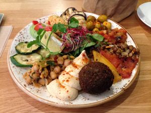 Awesome vegan platter at VEVAY in Frankfurt