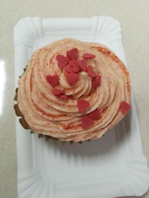 Strawberry-Cupcake (vegan) at Candy Andy in Trier