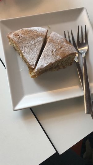 Cake with orange jam at Brunchy Bar in Padua