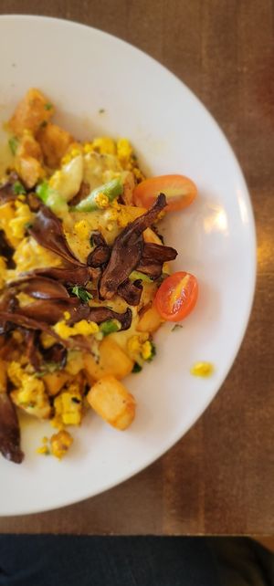 Benny Bowl with shitake bacon, asparagus and hollandaise at Naked Cafe in Kelowna