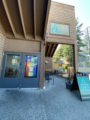 Entrance  at Allie's Vegan Pizzeria and Cafe in Spokane