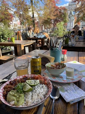 Outside eating  at Greenway in Antwerpen