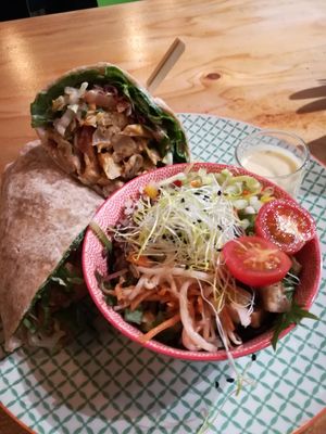 Sweet Tikka Masala wrap at Greenway in Antwerpen