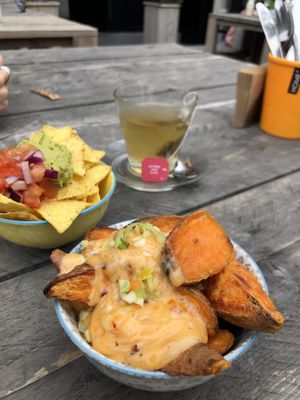 Two snacks for 4.90 € each.  at Greenway in Antwerpen