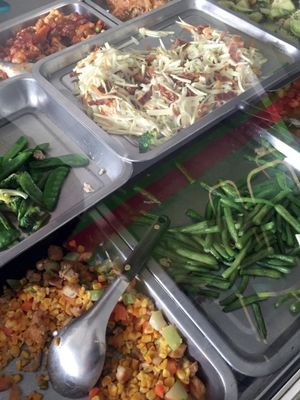 Daily buffet at Restaurante Delicia in San Jose