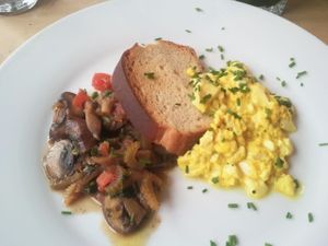 scrambled 'egg' at a brunch at DEYNcatering in Kressbronn