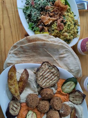 Spezialteller vegan für 2 Personen at Mahmoud's - Bergheimerstrasse in Heidelberg