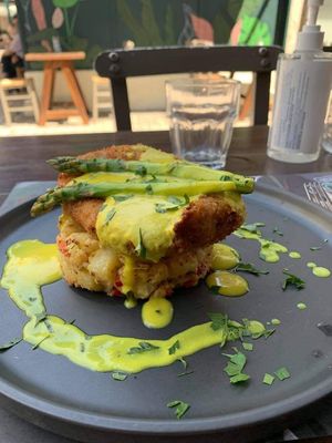 Schnitzel at roots in Thessaloniki