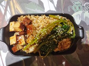 Tofu rice & greens ♡ at roots in Thessaloniki