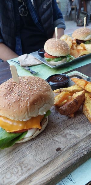 no beef burger (soya burger similar to beyond burger) at roots in Thessaloniki