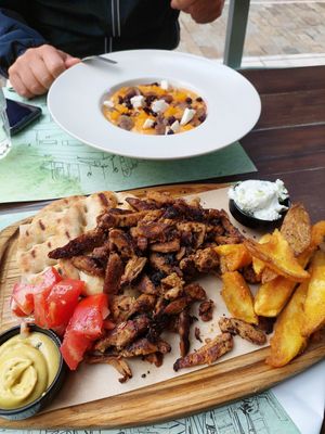 vegan gyros at roots in Thessaloniki