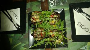 פטריות עם קינואה at roots in Thessaloniki