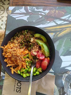 Buddha Bowl 😍😍 at roots in Thessaloniki