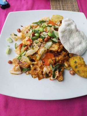 Tasteless spicy hottie veg tempeh at Wulan Vegetarian Warung in Ubud