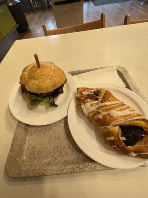   at Maran Vegan Bistro in Vienna