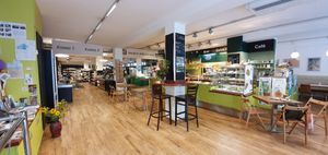 View from entrance at Maran Vegan Bistro in Vienna