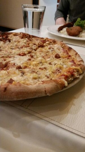 Pizza last sunday at Napfenyes Bistro in Budapest