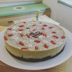 Rohköstliche Torte, mit Liebe handgemacht at Kleeblatt Bar in Landsberg Am Lech