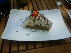 Veganized "Indiana mit Schlag" Cake 😋 at triVida in Klagenfurt