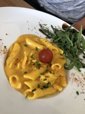 Vegan Mac n’ Cheese at triVida in Klagenfurt