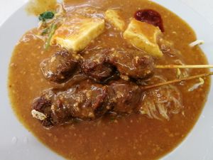 Satay Bee Hoon at He Xi Vegetarian in East Singapore