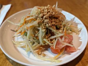 Green papaya salad ($14) at Maui Thai Bistro in Kihei