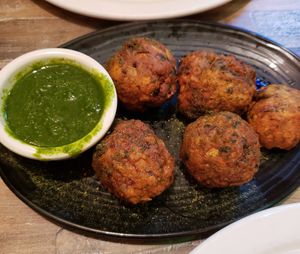 Pakoras at The Guru Fine Indian Cuisine in Niagara Falls