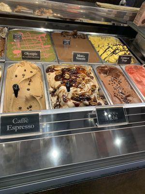“V” markers for vegan options  at Gelatoteca SuSo in Venice