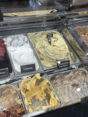   at Gelatoteca SuSo in Venice