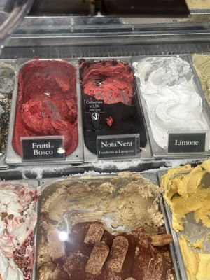   at Gelatoteca SuSo in Venice