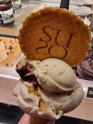 Noce fico (walnut and fig) and marostica (pistachio with cherries) flavours  at Gelatoteca SuSo in Venice