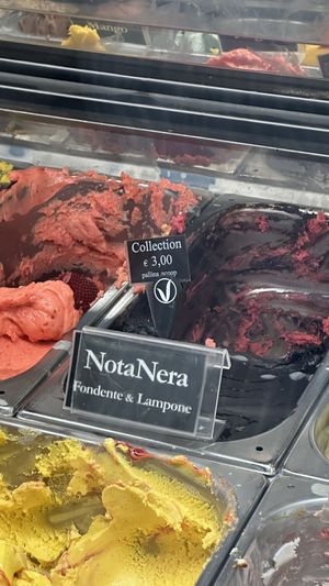   at Gelatoteca SuSo in Venice