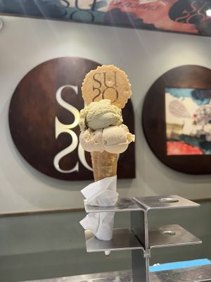 Pistacchio Assoluto & Nocciola  at Gelatoteca SuSo in Venice