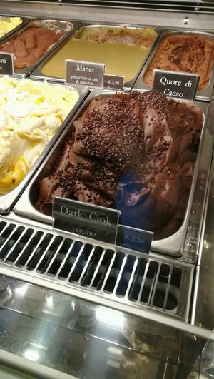 dark chocolate, vegan at Gelatoteca SuSo in Venice