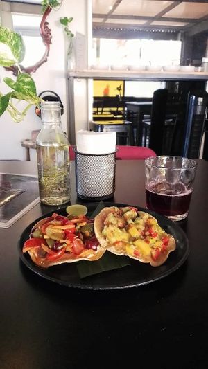 Tostadas de Ceviche de Uvas y Ceviche de Mango con Aguacate at Taller Veganico in Monterrey