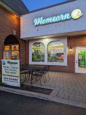  at Momcorn in Gurnee