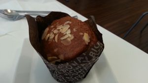 vegan banana muffin at Bioway in Warsaw
