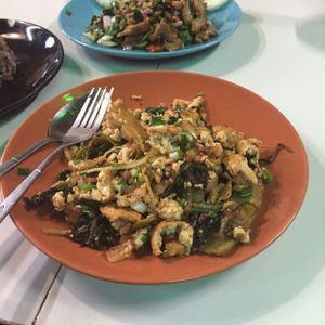 chicken at Bamboo Bee Vegetarian in Chiang Mai