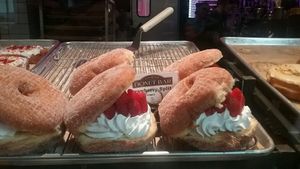 vegan donut at Donut Bar in San Diego