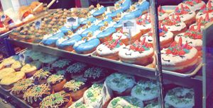 All da donuts at Donut Bar in San Diego