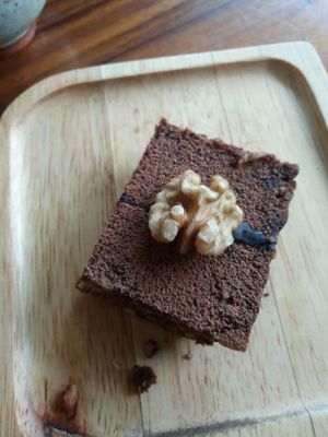 raw vegan brownie at Backyard Cafe - Riverside in Phnom Penh