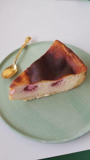 Silken tofu cheese cake at Erbils in Munich