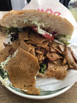 Der Döner war einfach so lecker 🤤   at Erbils in Munich