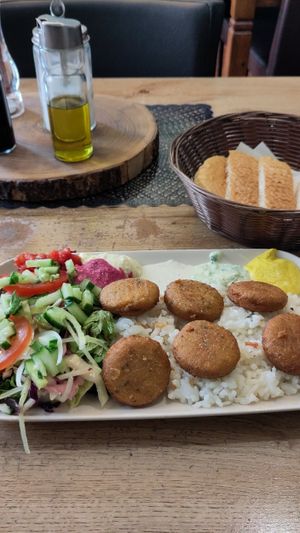 Falafel plate at Erbils in Munich